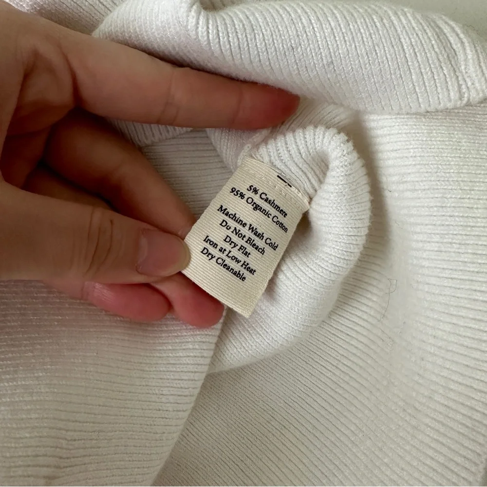 James Street Co Keaton Vest in White - Picture 5 of 6